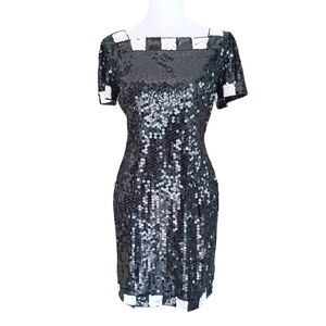 A.J. Bari Dress Size 6 Black & White Sequin Knee Length Square Neck Short Sleeve